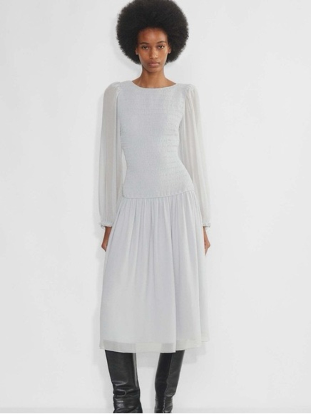 NWT Aritzia Wilfred Babette Smocked Long Sleeve Midi Dress Chrome Grey M
